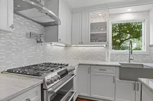 40 Candlewood Rd, Stratford, CT 06614 - Photo 7