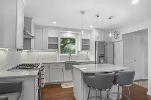 40 Candlewood Rd, Stratford, CT 06614 - Photo 5