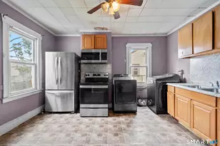 148 Kent St, Hartford, CT 06112 - Photo 33