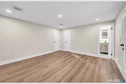 555 Simsbury Road, Bloomfield, CT 06002 - Photo 31