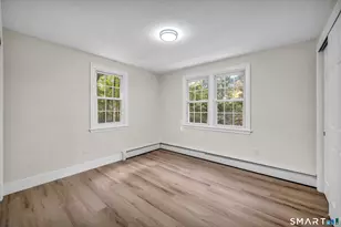 555 Simsbury Rd, Bloomfield, CT 06002 - Photo 27