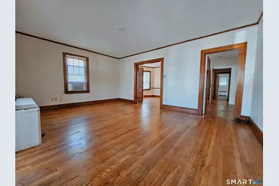 33 Woodmere Road, West Hartford, CT 06119 - Photo 3