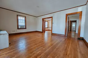 33 Woodmere Rd, West Hartford, CT 06119 - Photo 3
