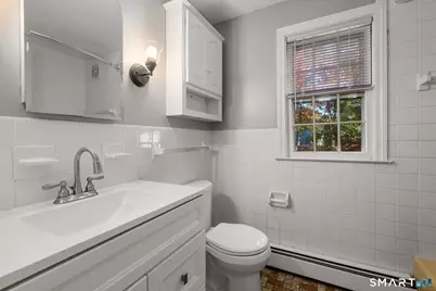 162 Broad Street, Manchester, CT 06042 - Photo 21