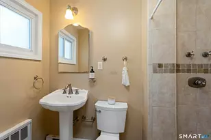 137 Wood Ridge Dr, Stamford, CT 06905 - Photo 11
