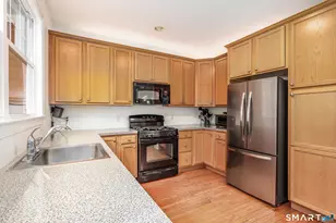 7 Lawrence Ave, Danbury, CT 06810 - Photo 5