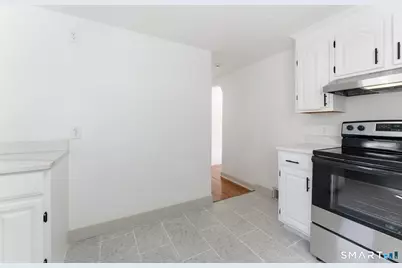 23 Hillview Avenue, Waterbury, CT 06704 - Photo 13