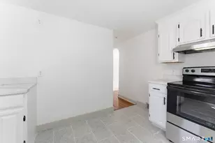 23 Hillview Ave, Waterbury, CT 06704 - Photo 13