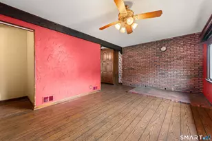 559 Oak Bluff Ave, Stratford, CT 06615 - Photo 11