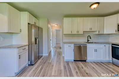 175 Reservoir Road, Newington, CT 06111 - Photo 7