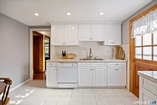 447 Quinnipiac Ave, North Haven, CT 06473 - Photo 7