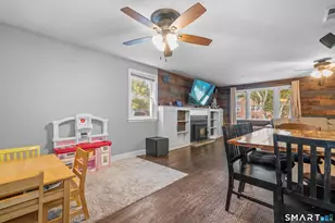 54 Oakland Ave, New Britain, CT 06053 - Photo 13