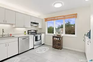 12 Blvd Dr, Danbury, CT 06810 - Photo 11