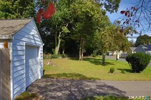 312 Battis Rd, Hamden, CT 06514 - Photo 3