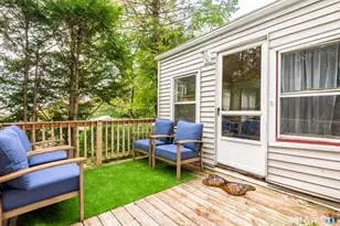 208 Thornbush Rd, Wethersfield, CT 06109 - Photo 5