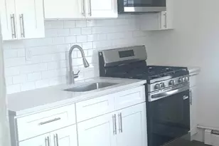 144 Colonial Rd, Stamford, CT 06906 - Photo 9