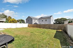 142 Dayton Rd, Bridgeport, CT 06606 - Photo 35