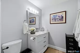 46 Henry St, Norwich, CT 06360 - Photo 5