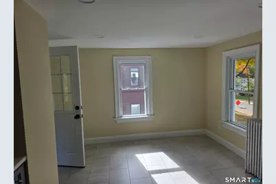 47 Jefferson Avenue, Danbury, CT 06810 - Photo 9
