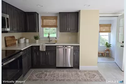 47 Jefferson Avenue, Danbury, CT 06810 - Photo 3