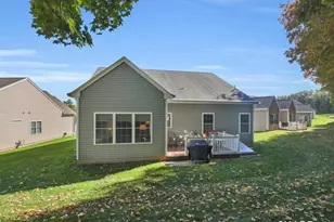 19 Sonoma Ln, Middletown, CT 06457 - Photo 29