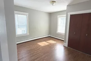 25 Arnold St, Hartford, CT 06106 - Photo 7