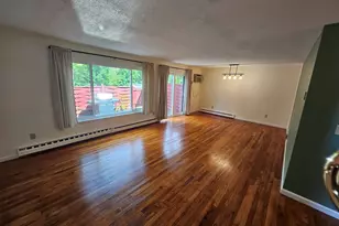 21 Sharon Ln, Wethersfield, CT 06109 - Photo 3