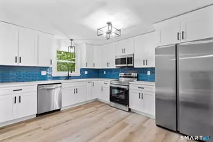 32 Woodhaven Dr, Burlington, CT 06013 - Photo 13