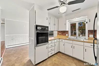 4 Douglas Drive, Enfield, CT 06082 - Photo 9
