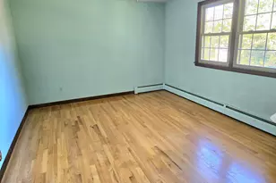 21 Downing Cir, Bloomfield, CT 06002 - Photo 19