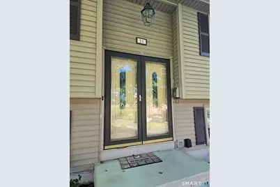 21 Downing Circle, Bloomfield, CT 06002 - Photo 3