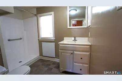 42 Woodbridge Street, Manchester, CT 06042 - Photo 7