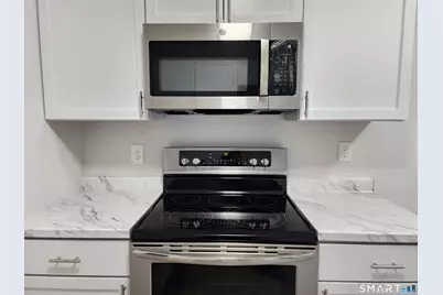 45 Columbus Place #17, Stamford, CT 06907 - Photo 5