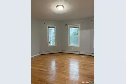 98-100 Shultas Place #98, Hartford, CT 06114 - Photo 3