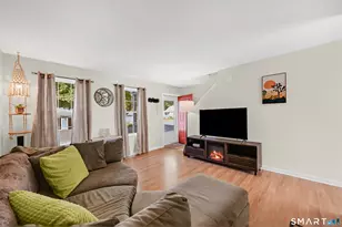 215 Oakland St, Manchester, CT 06042 - Photo 13