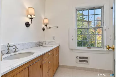 28 Maplecrest Drive, Danbury, CT 06811 - Photo 27