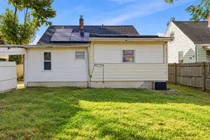 70 Trumbull Ave, Bridgeport, CT 06606 - Photo 3