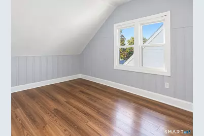 70 Trumbull Avenue, Bridgeport, CT 06606 - Photo 11