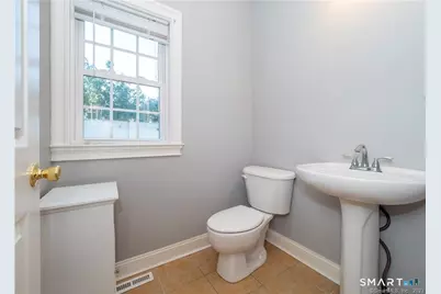 1023 Black Rock Turnpike #1023, Fairfield, CT 06825 - Photo 7