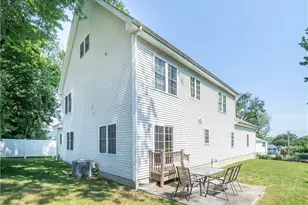 1023 Black Rock Tpke, Fairfield, CT 06825 - Photo 17