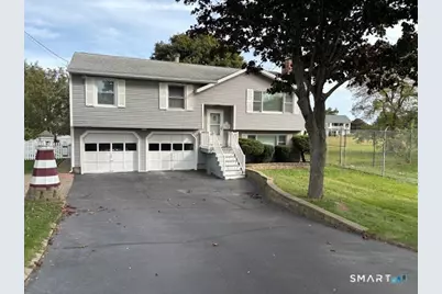 115 Oak Bluff Avenue, Stratford, CT 06615 - Photo 1