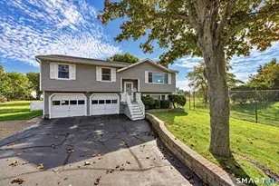 115 Oak Bluff Ave, Stratford, CT 06615 - Photo 1