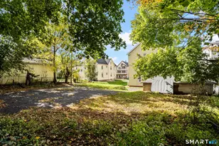151 Fairview St, New Britain, CT 06051 - Photo 3