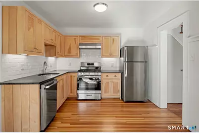 371 Grovers Avenue, Bridgeport, CT 06605 - Photo 9