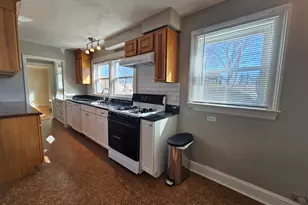 1093 Farmington Ave, West Hartford, CT 06107 - Photo 3