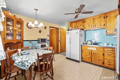 135 Legion Avenue, Stratford, CT 06614 - Photo 11