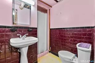 135 Legion Ave, Stratford, CT 06614 - Photo 25