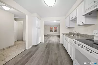 145 Harbor Pond Drive #7D, Meriden, CT 06450 - Photo 3