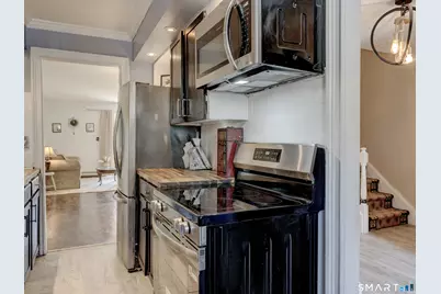3 Redwood Court #3, Cromwell, CT 06416 - Photo 5