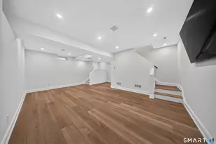 18 Maple St, Trumbull, CT 06611 - Photo 25